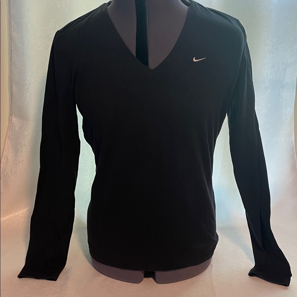 Nike Women V-Neck